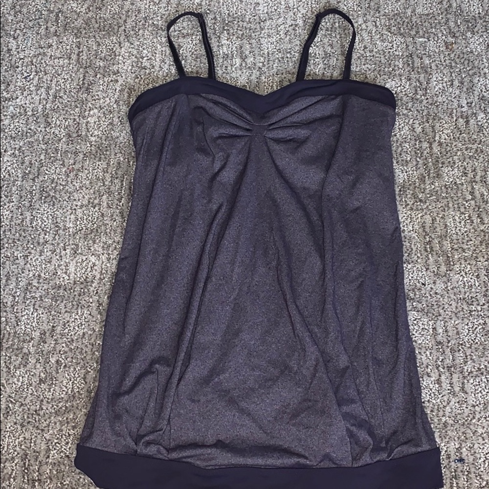Lululemon tank